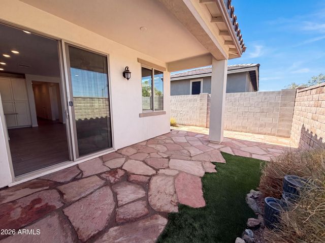 5369 N 205TH Drive, Buckeye, AZ 85396