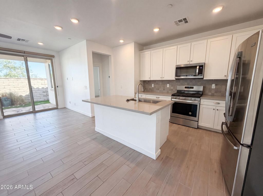 5369 N 205TH Drive, Buckeye, AZ 85396 — photo 2