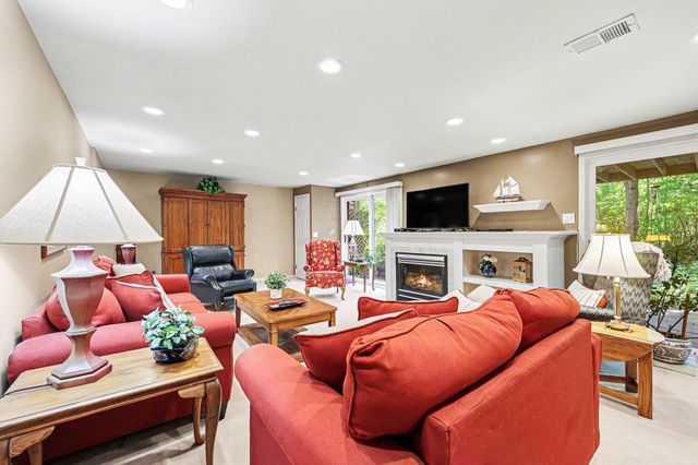 507 Woodgrove Drive Unit 31, Ann Arbor, MI 48103