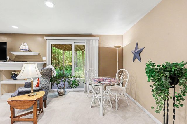 507 Woodgrove Drive Unit 31, Ann Arbor, MI 48103