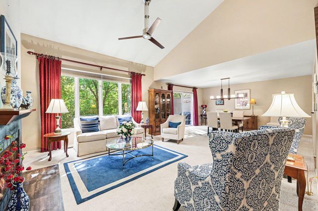507 Woodgrove Drive Unit 31, Ann Arbor, MI 48103