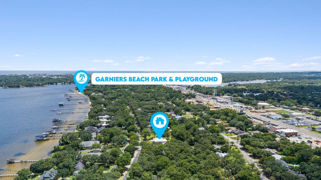 Image 48 of property listing at 920 NE Beachview Drive, Fort Walton Beach, FL 32547