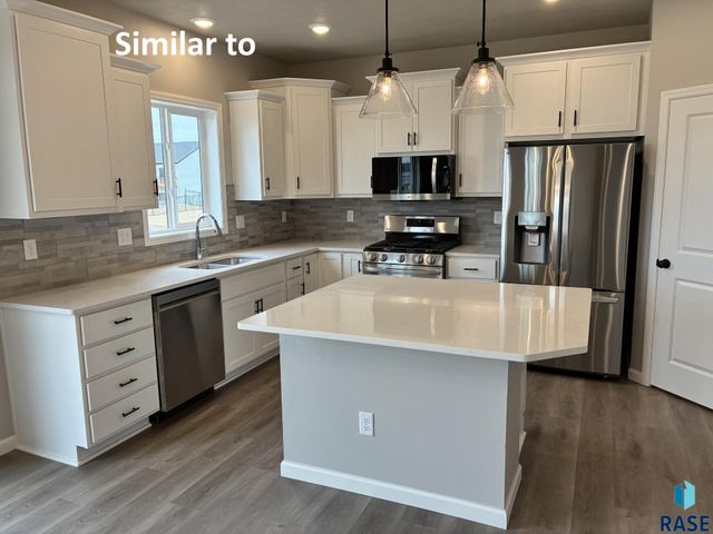 2113 E Alexa St Street, Brandon, SD 57005