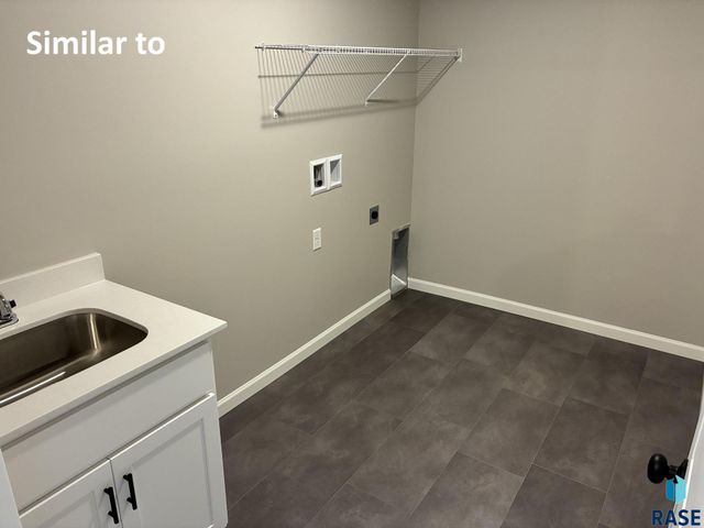 2113 E Alexa St Street, Brandon, SD 57005
