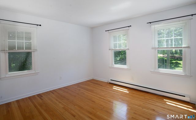 172 East Avenue 174, New Canaan, CT 06840