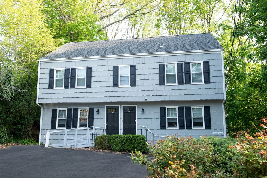172 East Avenue 174, New Canaan, CT 06840