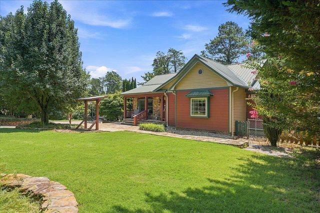 213 Cox Ridge Court, Trvelers Rest, SC 29690