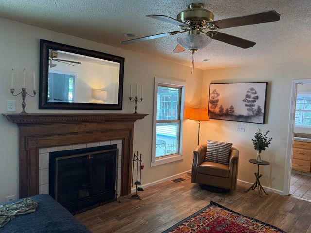 213 Cox Ridge Court, Trvelers Rest, SC 29690