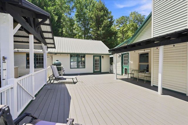 213 Cox Ridge Court, Trvelers Rest, SC 29690