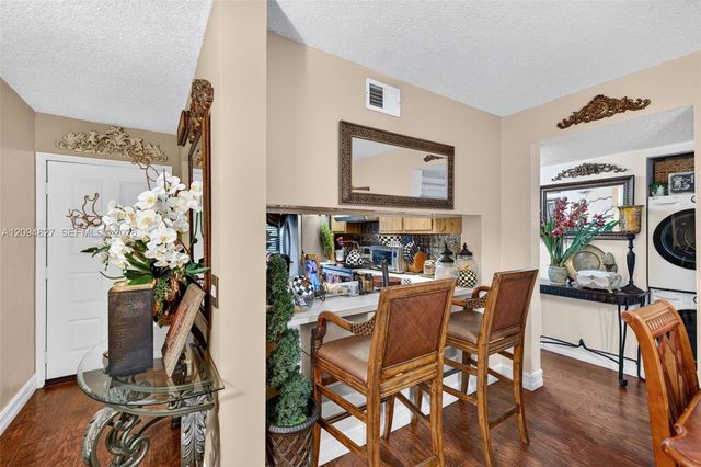 204 Lake Pointe Drive 107, Oakland Park, FL 33309