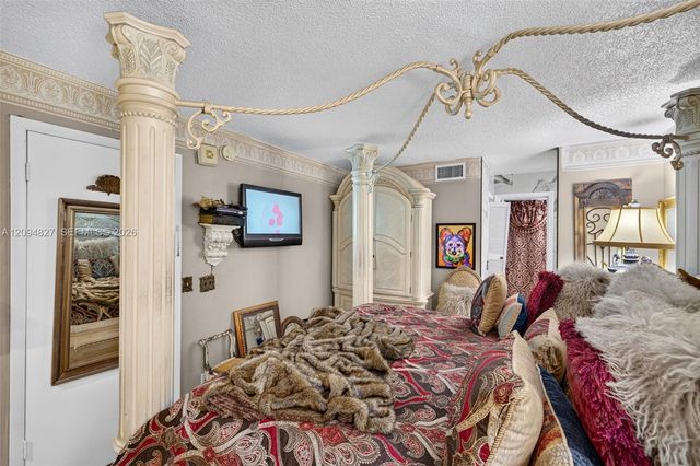 204 Lake Pointe Drive 107, Oakland Park, FL 33309