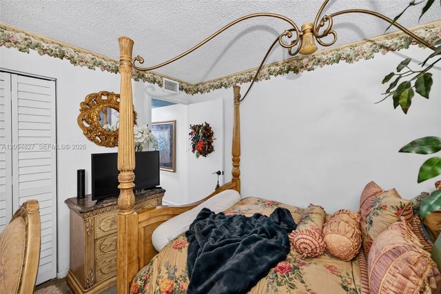 204 Lake Pointe Drive 107, Oakland Park, FL 33309
