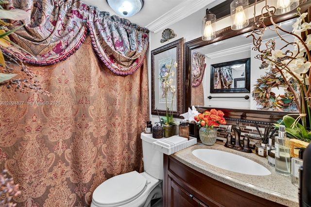 204 Lake Pointe Drive 107, Oakland Park, FL 33309