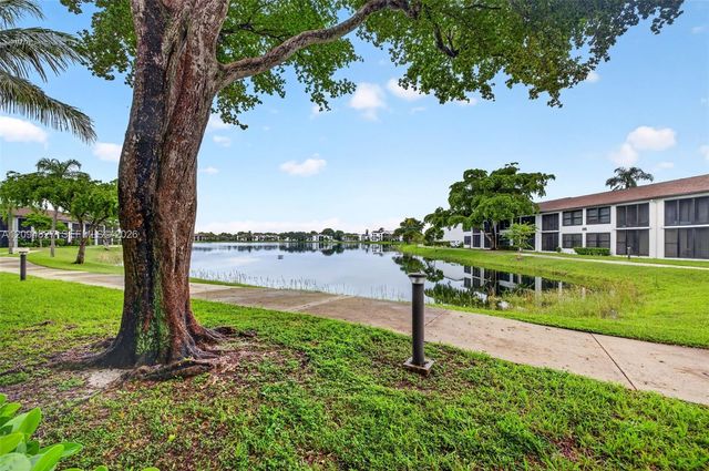 204 Lake Pointe Drive 107, Oakland Park, FL 33309