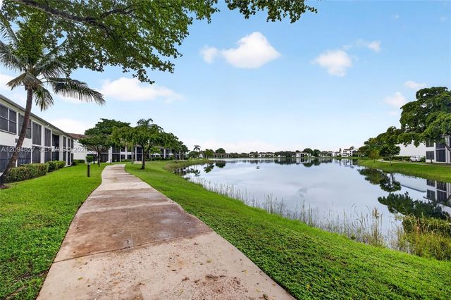 204 Lake Pointe Drive 107, Oakland Park, FL 33309