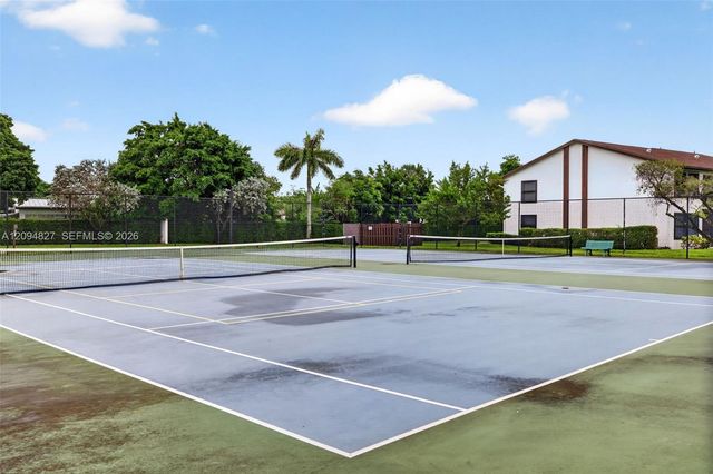 204 Lake Pointe Drive 107, Oakland Park, FL 33309