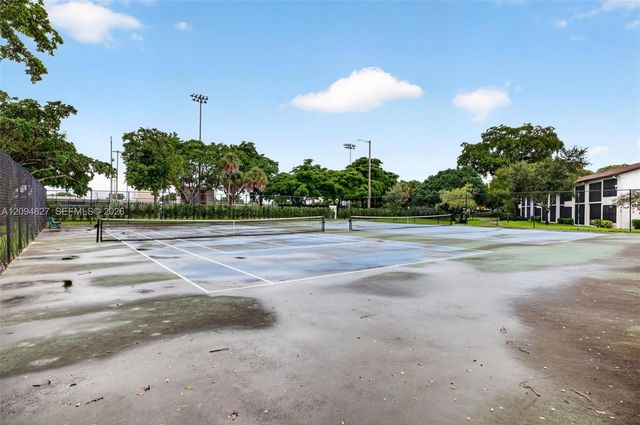 204 Lake Pointe Drive 107, Oakland Park, FL 33309