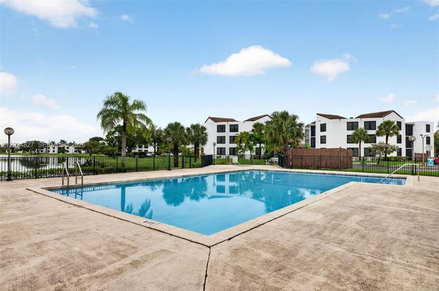 204 Lake Pointe Drive 107, Oakland Park, FL 33309