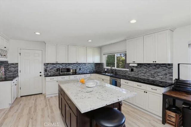 8318 La Senda, Rancho Cucamonga, CA 91701