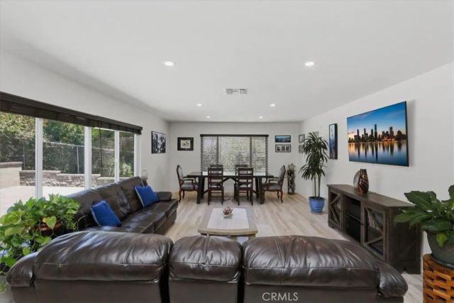 8318 La Senda, Rancho Cucamonga, CA 91701