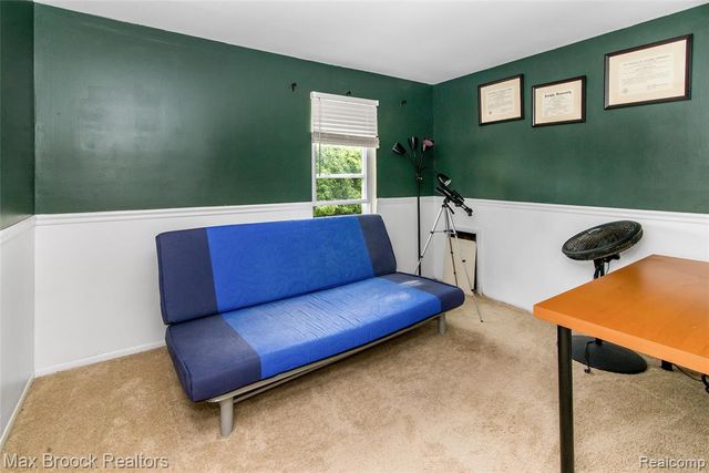5484 Kingsfield Drive, West Bloomfield, MI 48322