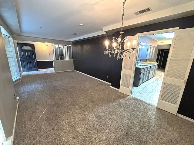 3042 Kiestridge Drive, Dallas, TX 75233