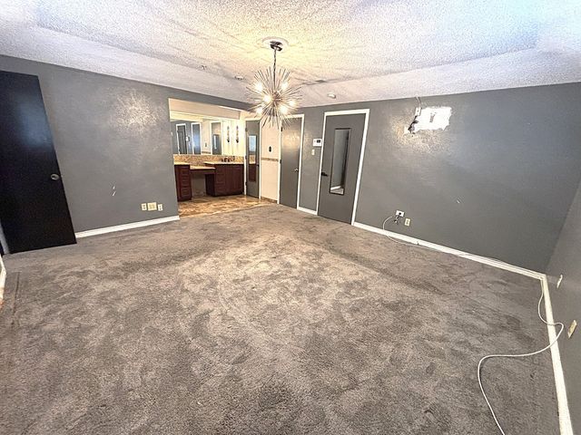 3042 Kiestridge Drive, Dallas, TX 75233