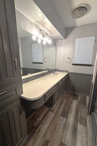 3042 Kiestridge Drive, Dallas, TX 75233