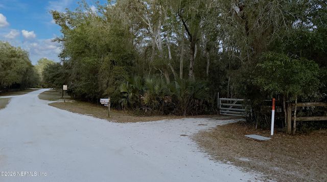 273 NEAL Road, Hawthorne, FL 32640