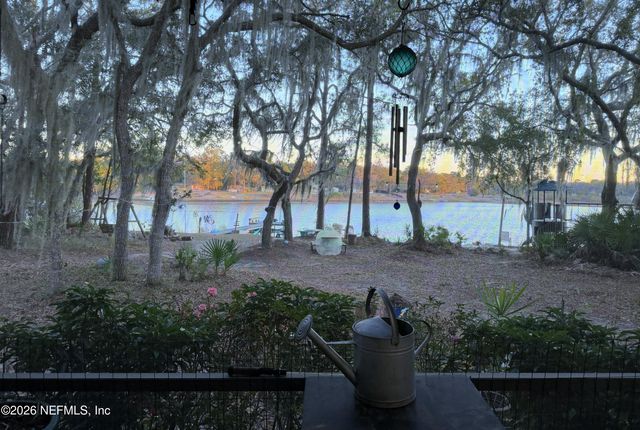 273 NEAL Road, Hawthorne, FL 32640