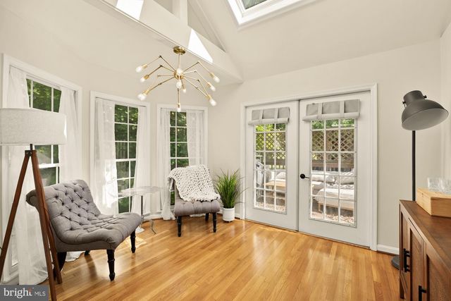 4721 PICKETT RD, Fairfax, VA 22032