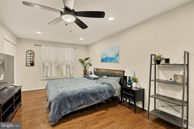 4721 PICKETT RD, Fairfax, VA 22032