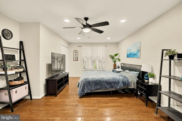 4721 PICKETT RD, Fairfax, VA 22032
