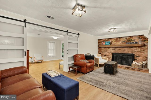 4721 PICKETT RD, Fairfax, VA 22032
