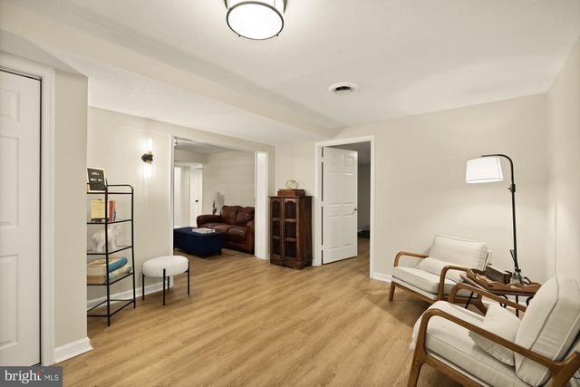 4721 PICKETT RD, Fairfax, VA 22032