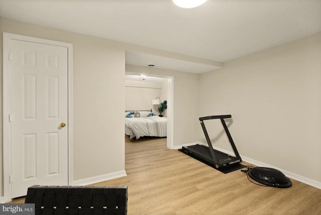 4721 PICKETT RD, Fairfax, VA 22032