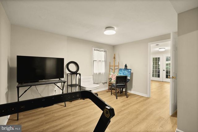 4721 PICKETT RD, Fairfax, VA 22032