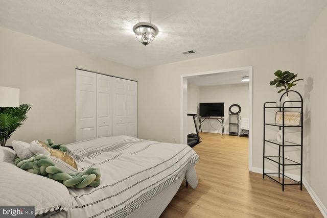 4721 PICKETT RD, Fairfax, VA 22032
