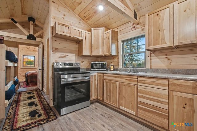 13510 Private Road 3642, Kempner, TX 76539