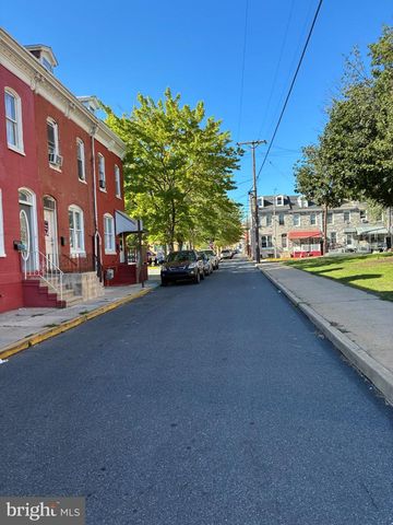 310 CARPENTER ST, Reading, PA 19602