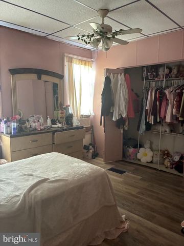 310 CARPENTER ST, Reading, PA 19602
