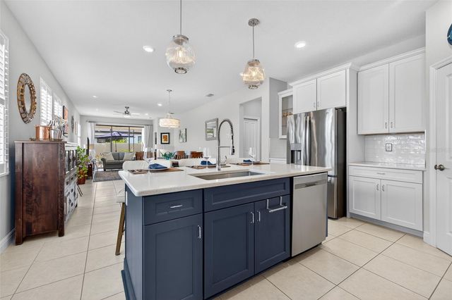 1414 N RIVER CIRCLE, Tarpon Springs, FL 34689