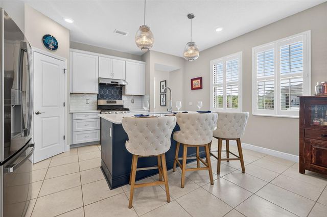 1414 N RIVER CIRCLE, Tarpon Springs, FL 34689