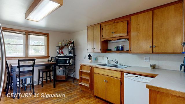 5940 East Road, Saginaw, MI 48601