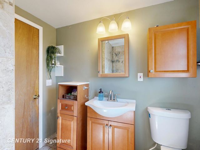 5940 East Road, Saginaw, MI 48601