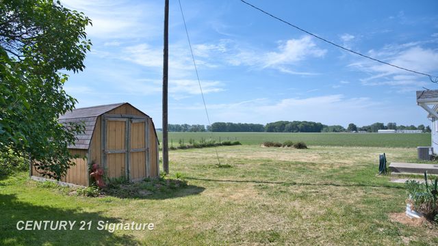 5940 East Road, Saginaw, MI 48601