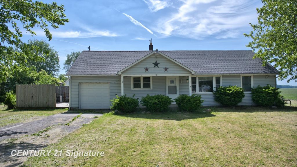 5940 East Road, Saginaw, MI 48601