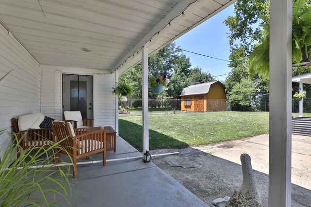 4704 Hillcrest Street N, Hilliard, OH 43026