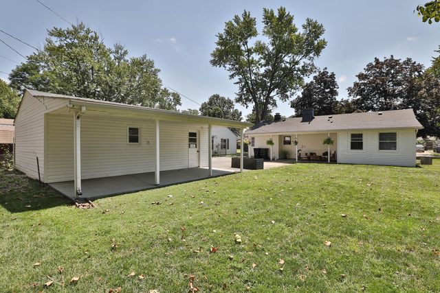 4704 Hillcrest Street N, Hilliard, OH 43026