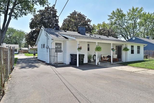 4704 Hillcrest Street N, Hilliard, OH 43026
